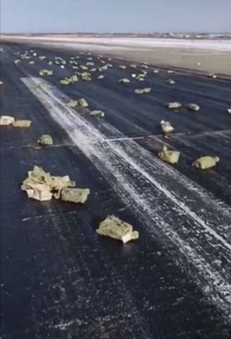 15ton anvil falls from the plane.jpg